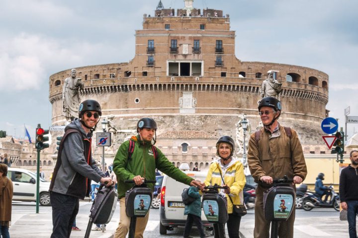 Gruppo in fronte da Castel'SantAngelo
