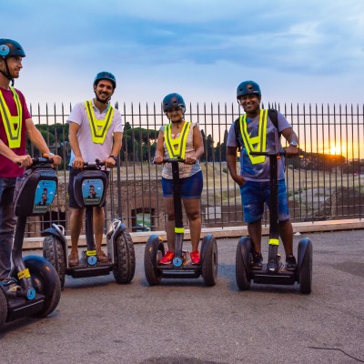 Night Tour Group si diverte