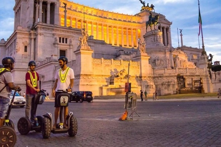 Segway tour di notte a Roma